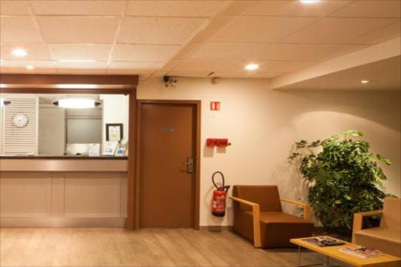 Ibis Budget Bourgoin Jallieu Centre Экстерьер фото