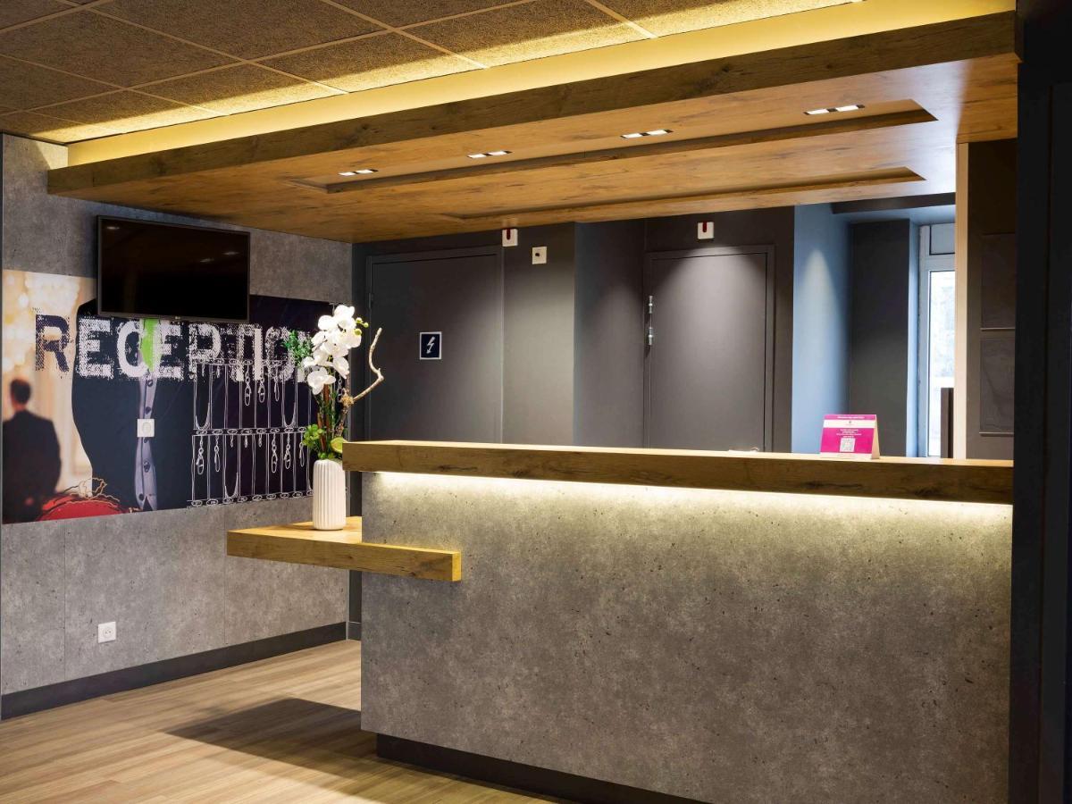 Ibis Budget Bourgoin Jallieu Centre Экстерьер фото